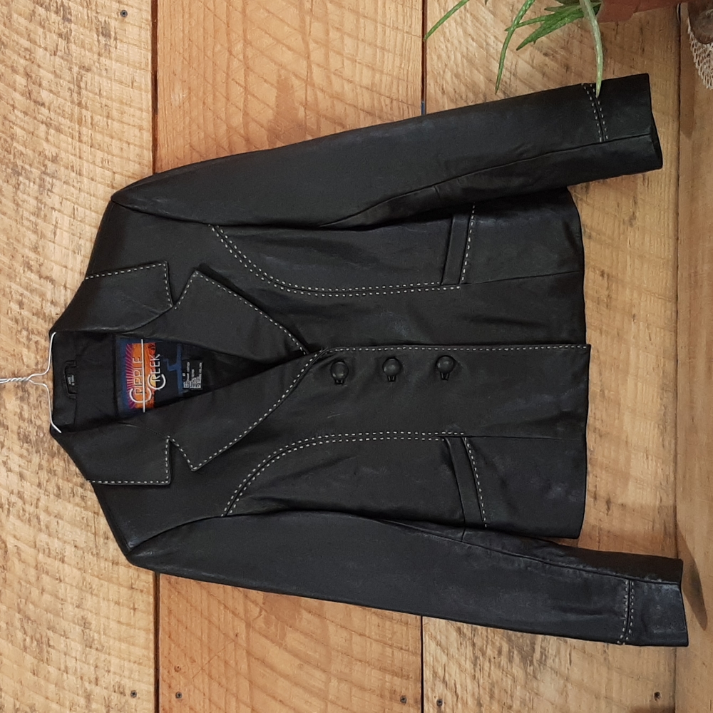 Cripple Creek 100% Genuine Leather Jacket Woman's size small, Black